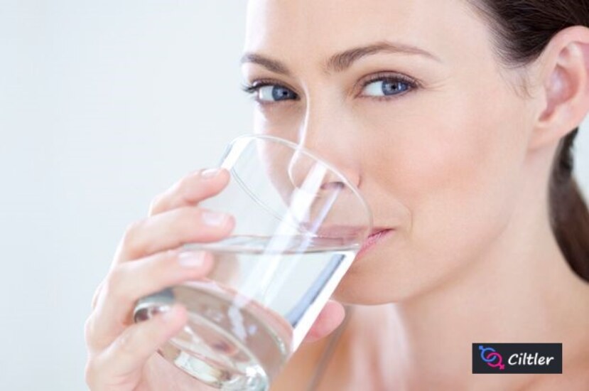 Su İçmenin Cilde Faydaları: Gözle Görülür Değişimin Sırları